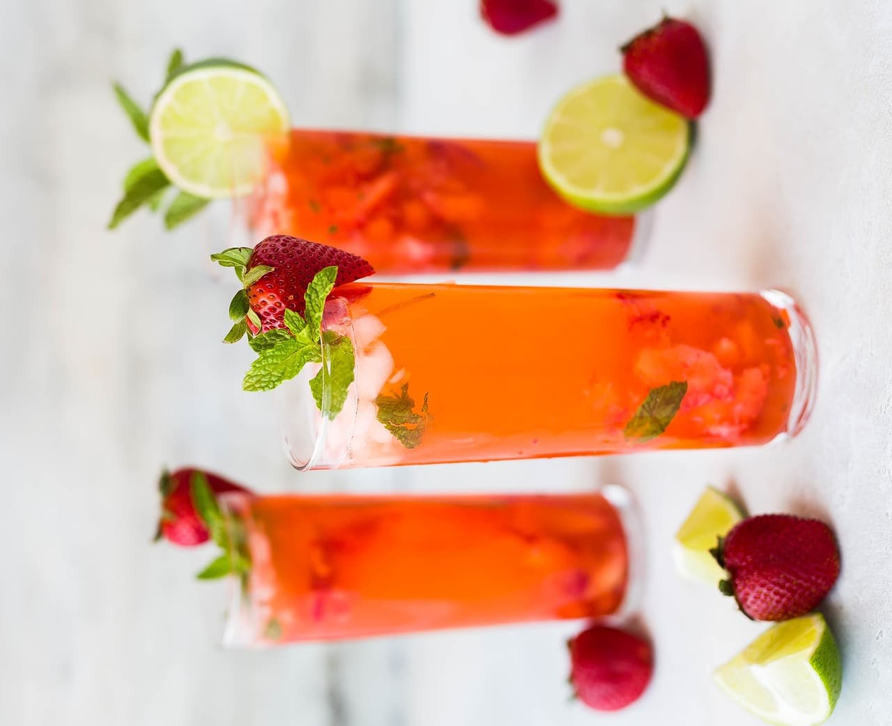 Cocktails &Mocktails